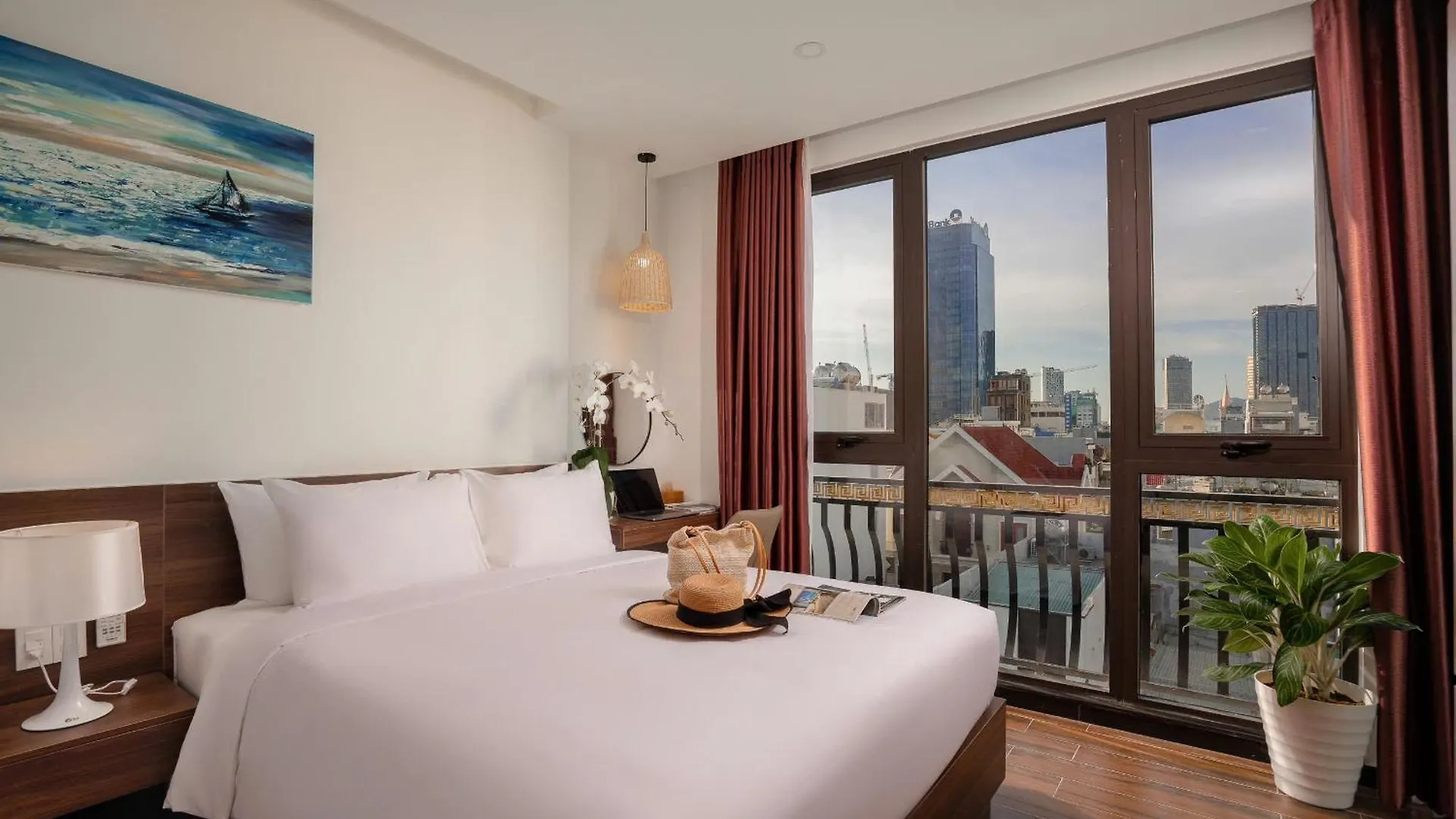 Dragon View Riverfront Hotel Da Nang Aparthotel